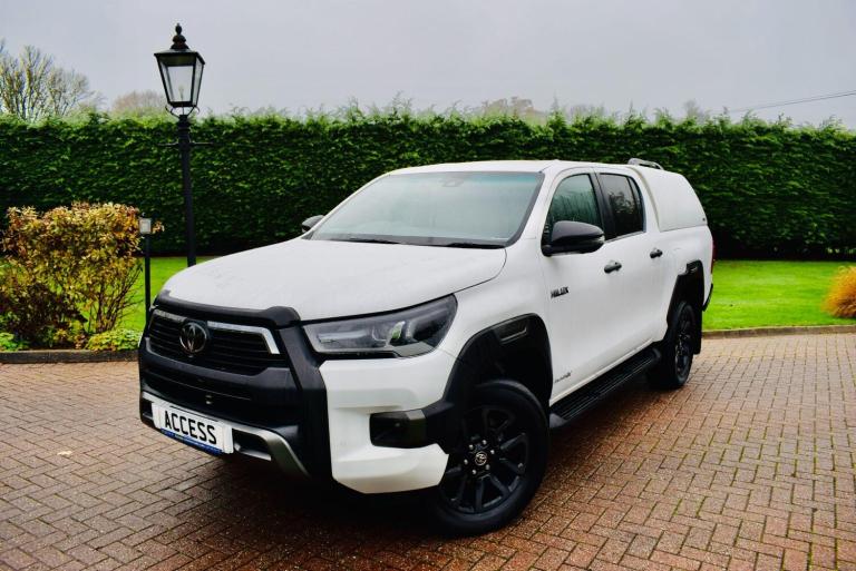 2022 Toyota Hilux Invincible X D/Cab Pick Up 2.8 D-4D Auto PICK UP DIESEL Automatic