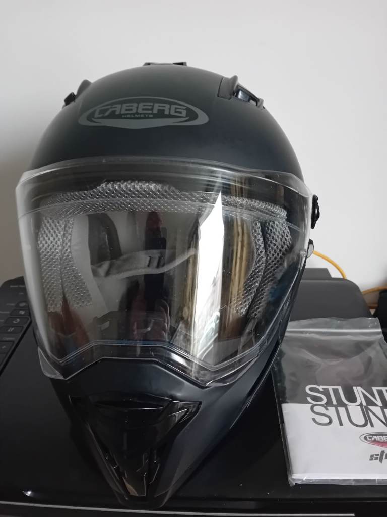 caberg stunt full face helmet size medium