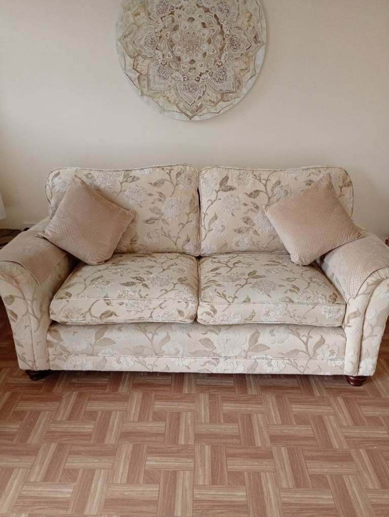 3 & 2 seater sofa set