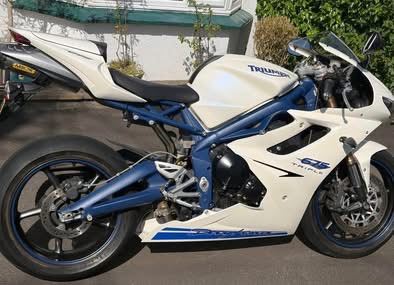 Triumph, DAYTONA, 2009, 675 (cc)