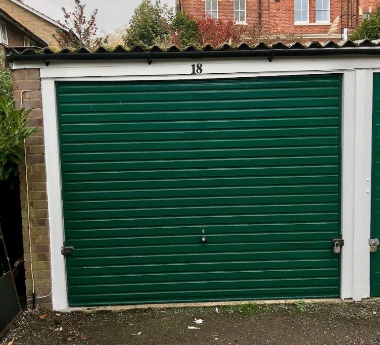 LOCK UP GARAGE TO RENT in TUNBRIDGE WELLS
