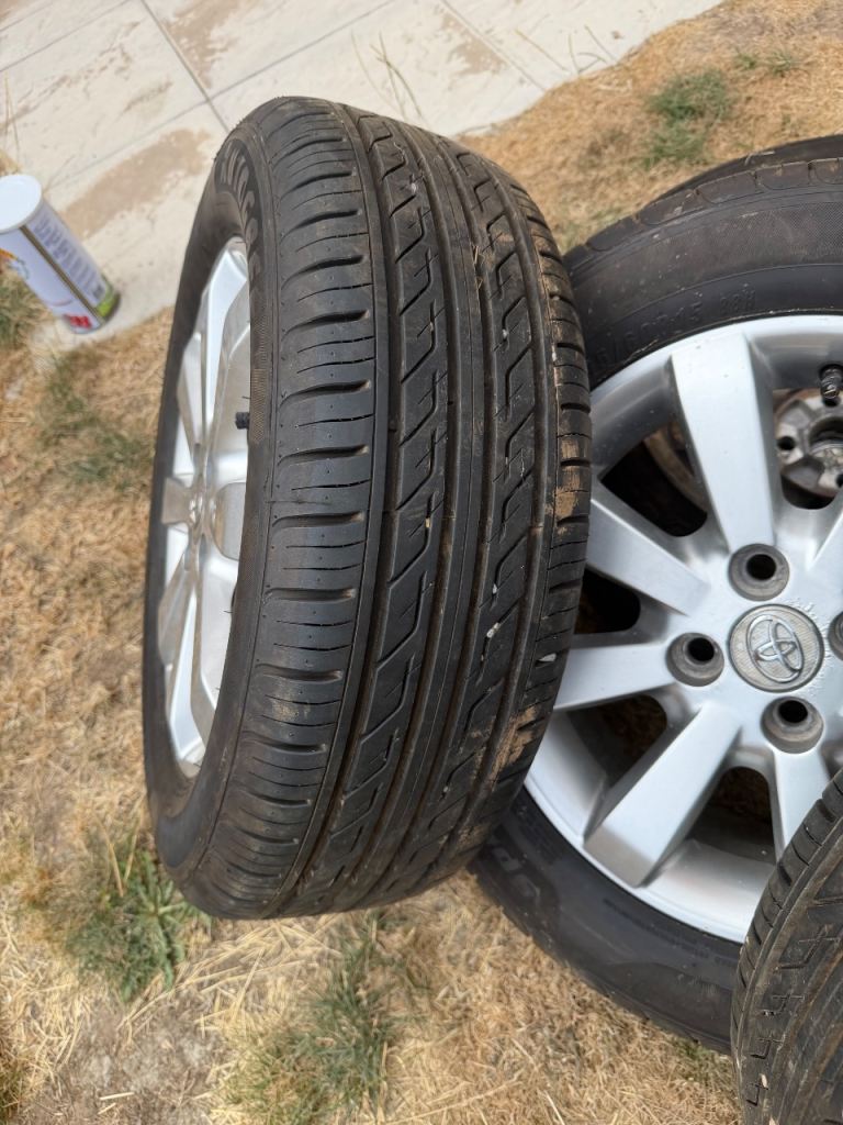 good set pf tyres 195/60R15 88H DOT 08/2024