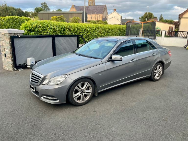 Mercedes-Benz, E CLASS, Saloon, 2010, Manual, 2143 (cc), 4 doors