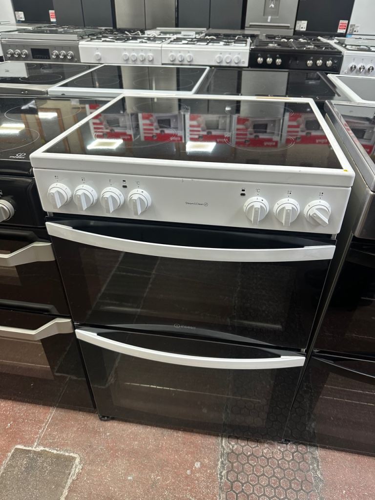 60CM WHITE INDESIT ELECTRIC COOKER 