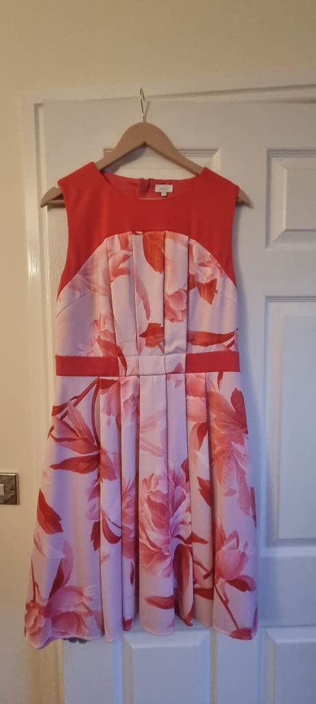 Beautiful light and dark pink flowery dress, size 14