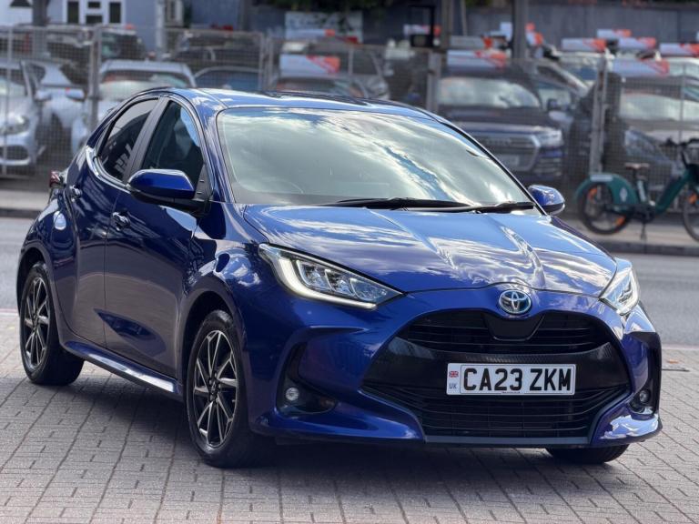 Toyota Yaris 1.5 VVT-h Design E-CVT Euro 6 (s/s) 5dr Petrol/Electric Hybrid Automatic