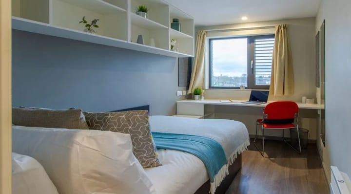 Millennium View Student Accommodation Ensuite room