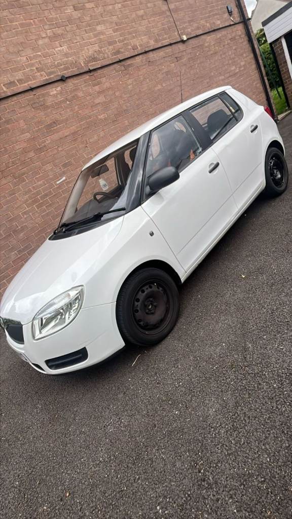 Skoda, FABIA, Hatchback, 2009, Manual, 1198 (cc), 5 doors