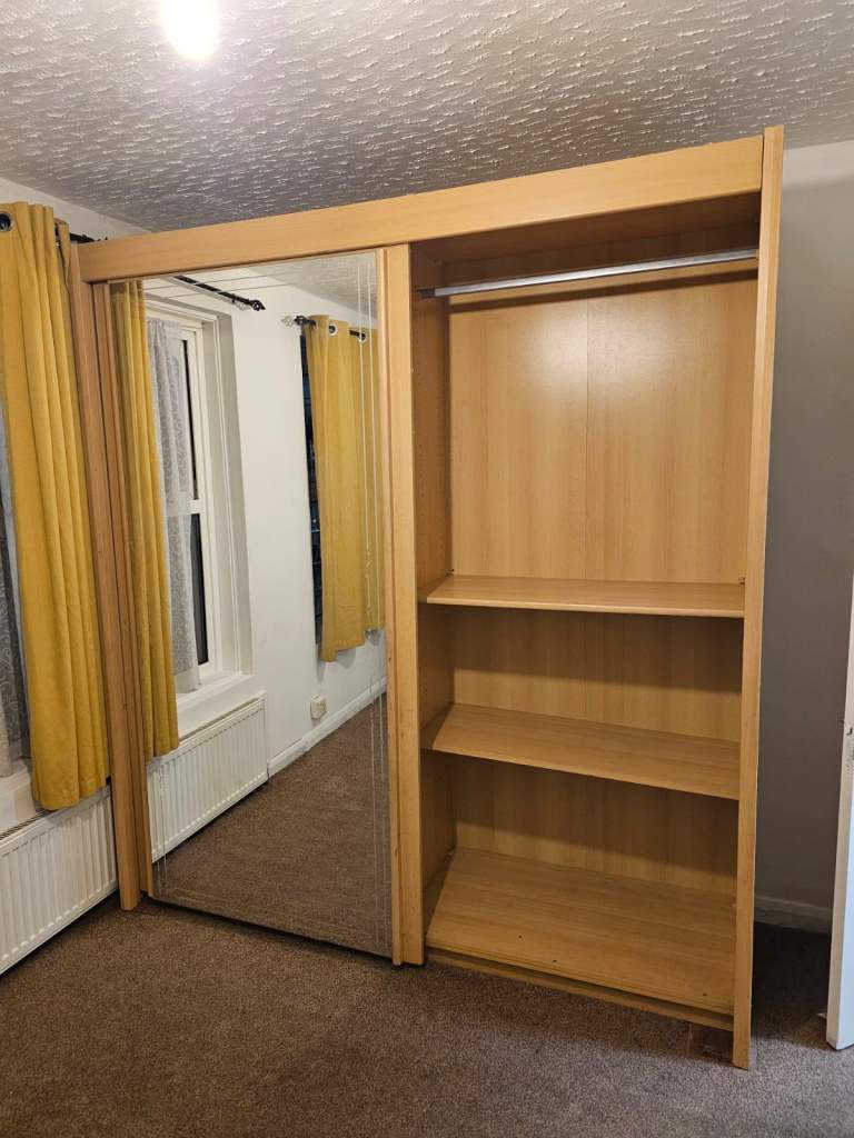 3-Bed Terrace House to Rent - Chatham ME4 (Luton Road)