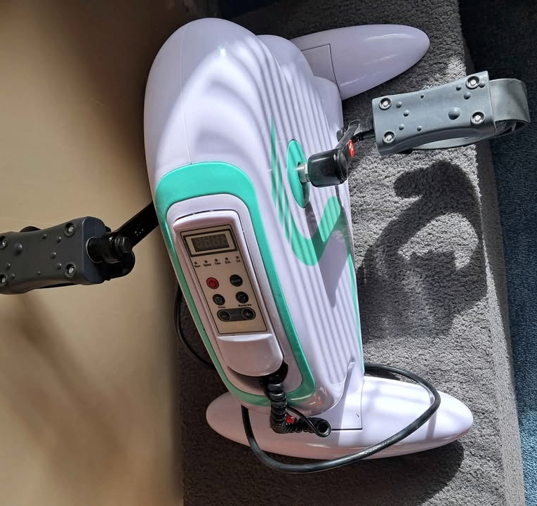 Aidadapt electric mini exercise bike