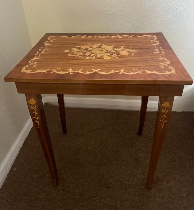 Vintage Italian Sorrento Marquetry Wooden Side Table with Music Box Lift Up Lid 