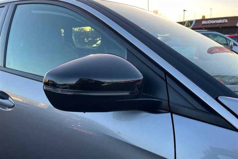 2022 Peugeot 5008 1.5 BlueHDi Allure Premium+ 5dr HATCHBACK DIESEL Manual