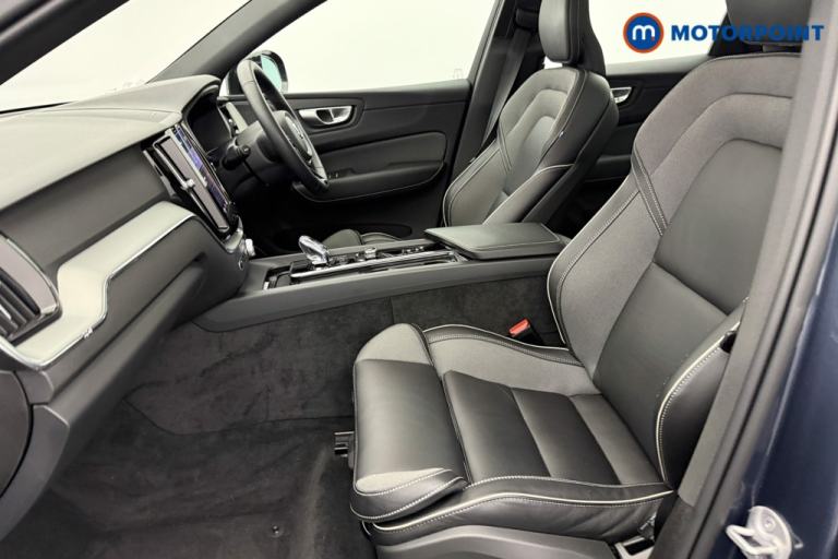 2024 Volvo XC60 2.0 T6 [350] RC PHEV Plus Dark 5dr AWD Geartronic SUV Hybrid Automatic