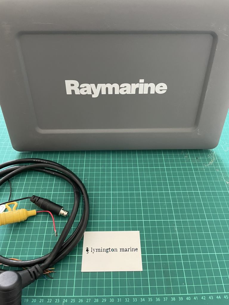 Raymarine C120w Widescreen Multifunction Display
