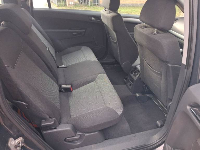 Vauxhall ZAFIRA 2013Manual 1.6