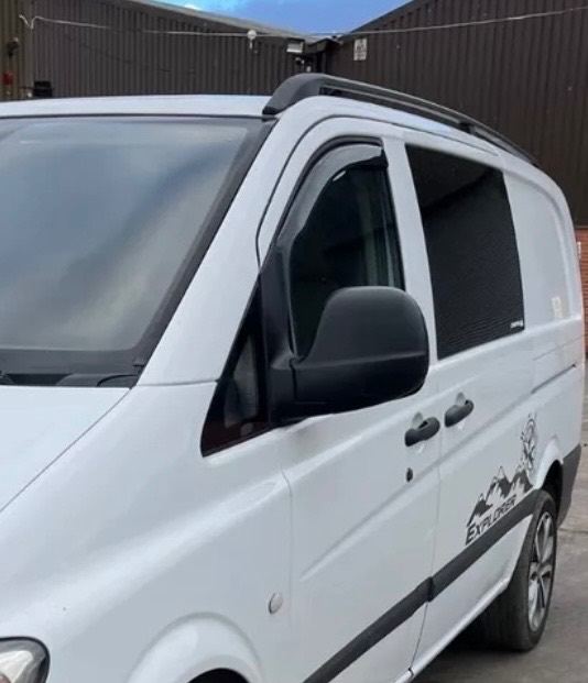 Pair merc Vito 639 door mirrors 