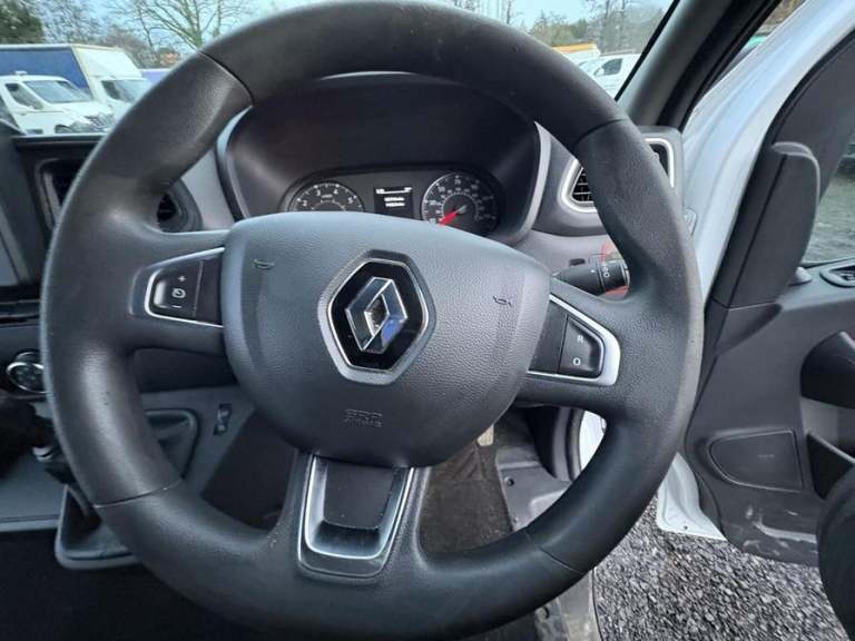 2022 Renault Master Master 35 LWB CHASSIS CAB DIESEL Manual