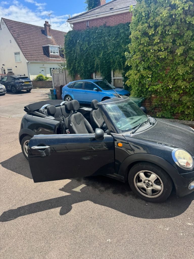 Convertible mini one black