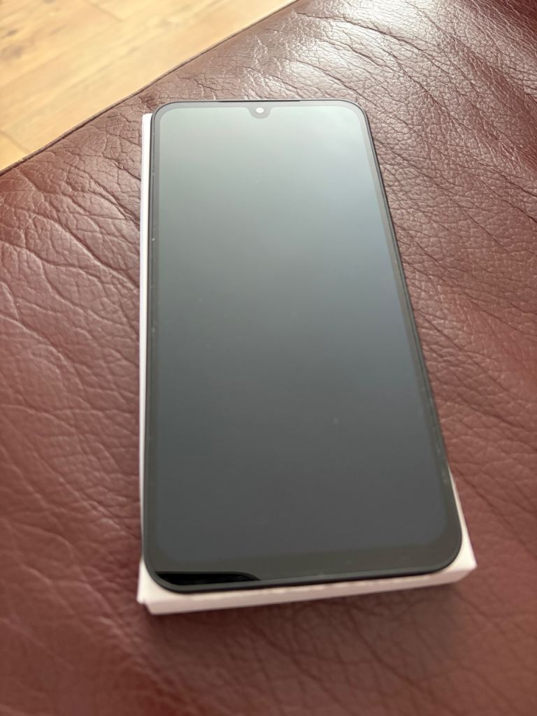 Samsung Galaxy A17 5G –as new mint condition Black Phone in Box