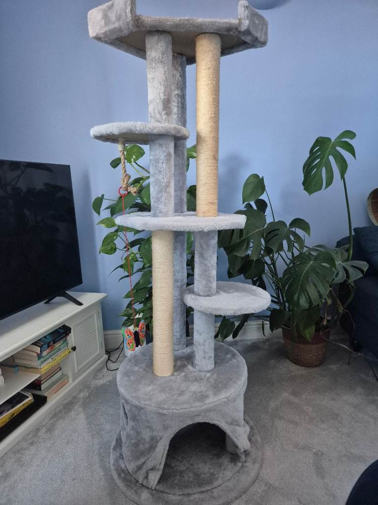 Cat tree 1.5m