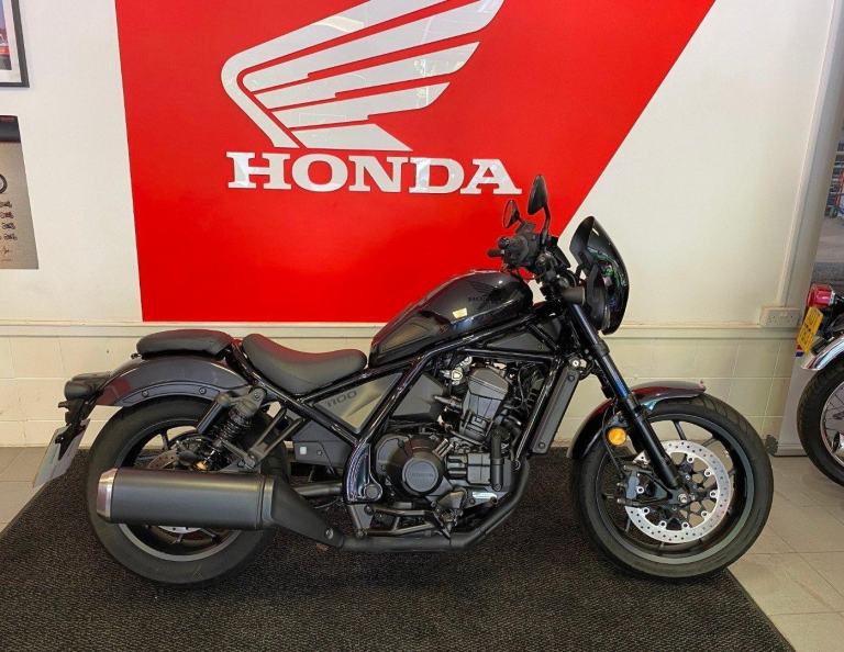 2022 HONDA CMX1100 DCT REBEL IN BLACK WITH FULL SERVICE HISTORY