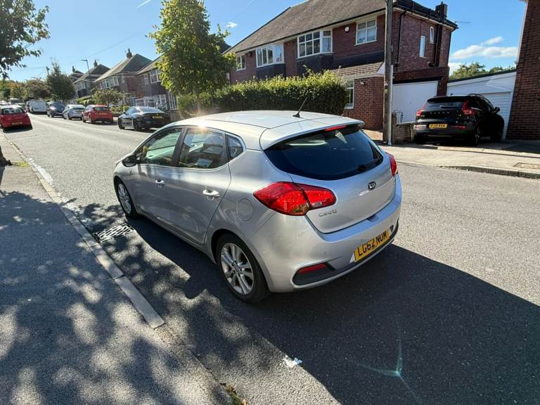 Kia, CEED, Hatchback, 2012, Manual, 1582 (cc), 5 doors