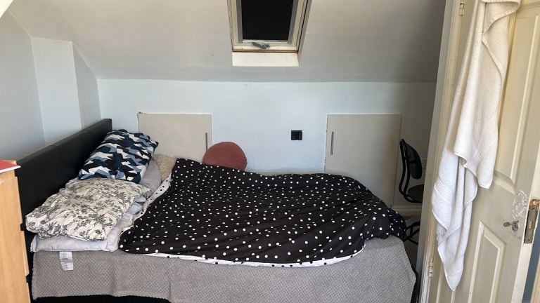 Room for couple or ladies