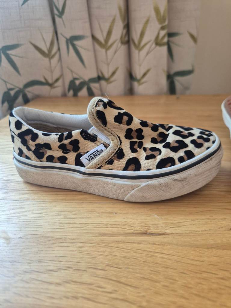 Kids leopard print vans size 10