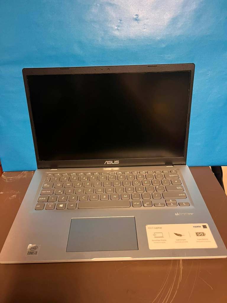 [broken selling for spares and repairs] asus laptop