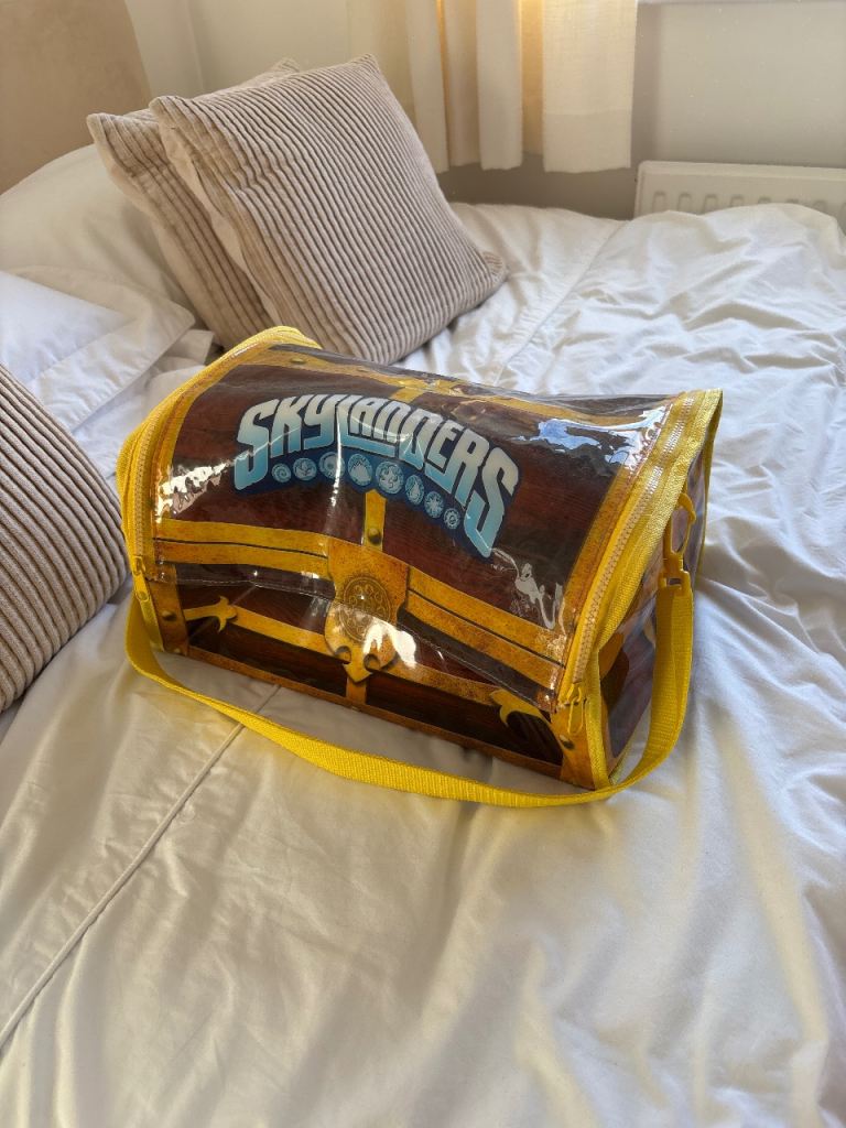 Skylanders chest bag