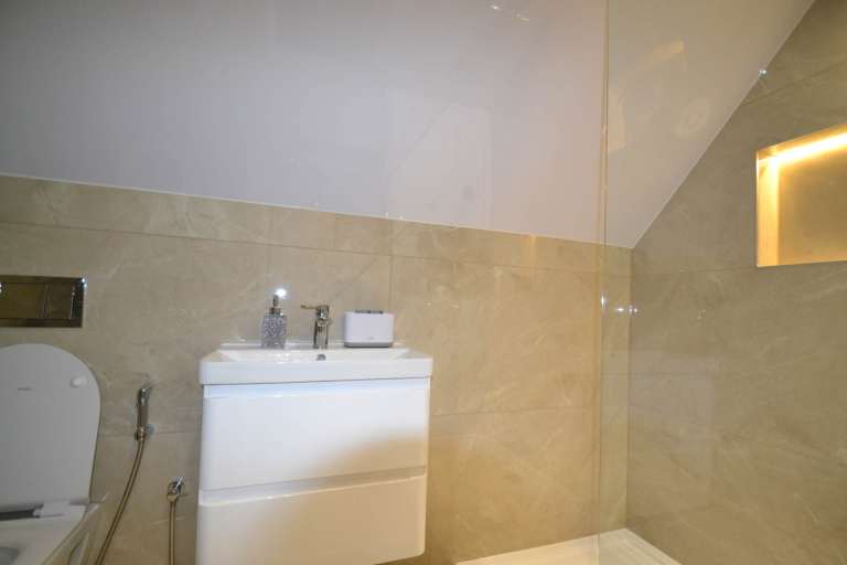 1 bedroom in Uxbridge