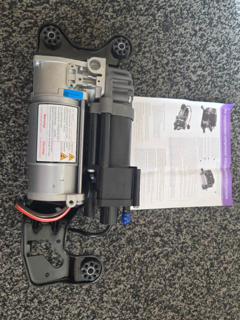 Air Suspension Compressor Pump for BMW X5, F15/X6, F16 2013-2019
