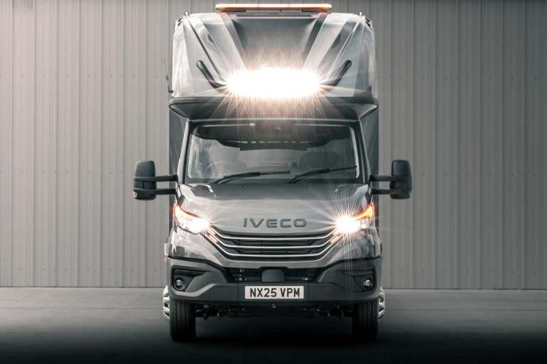 2025 3.0 210BHP MY24 AUTO IVECO DAILY 7.2 TONNE RECOVERY TRUCK CAR TRANSPORTER 