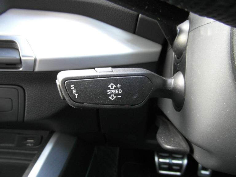 2019 Audi Q2 1.5 TFSI CoD 35 S line SUV 5dr Petrol S Tronic Euro 6 (s/s) (150 ps) ESTATE Petrol A...