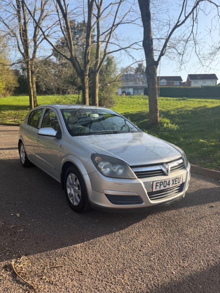 Vauxhall, ASTRA, Hatchback, 2004, Manual, 1598 (cc), 5 doors