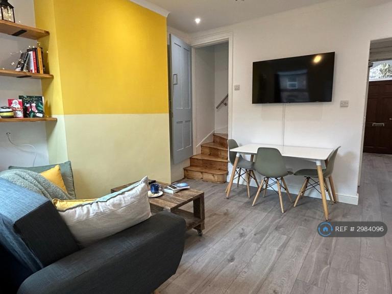 1 bedroom in Radford Boulevard, Nottingham, NG7 (#2984096)