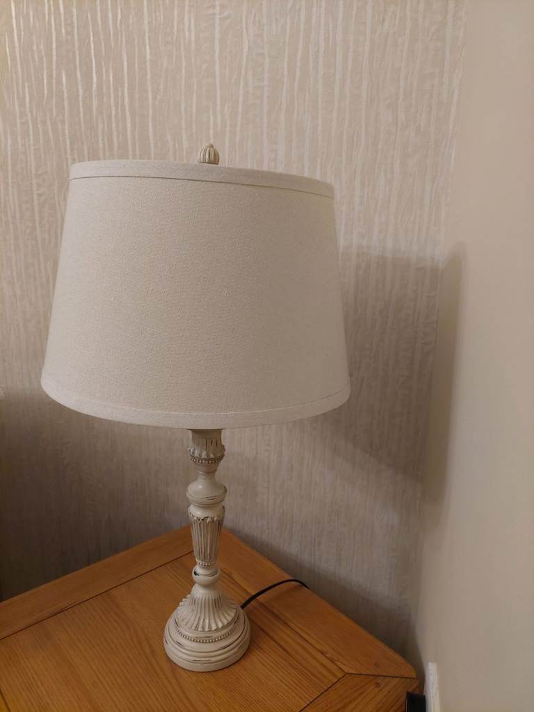 Table lamp