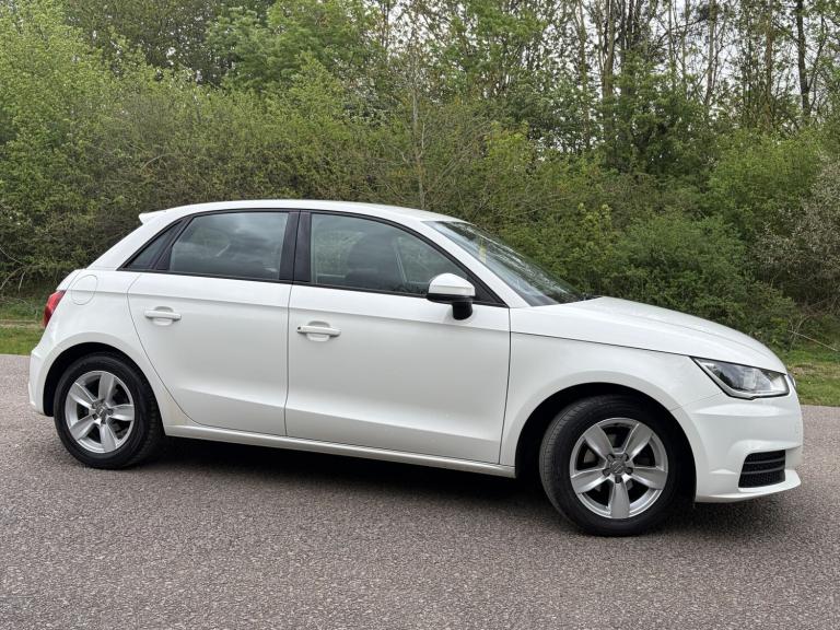 AUDI A1 1.0 TFSI SE 2016
