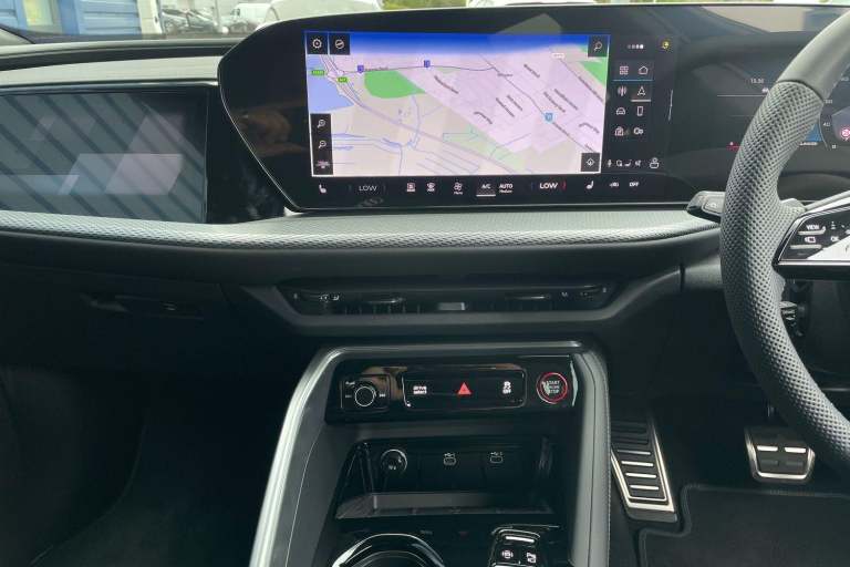 2025 Audi Q5 2.0 TDI Launch Edition SUV 5dr Diesel S Tronic quattro Euro 6 (s/s) (204 ps ESTATE D...