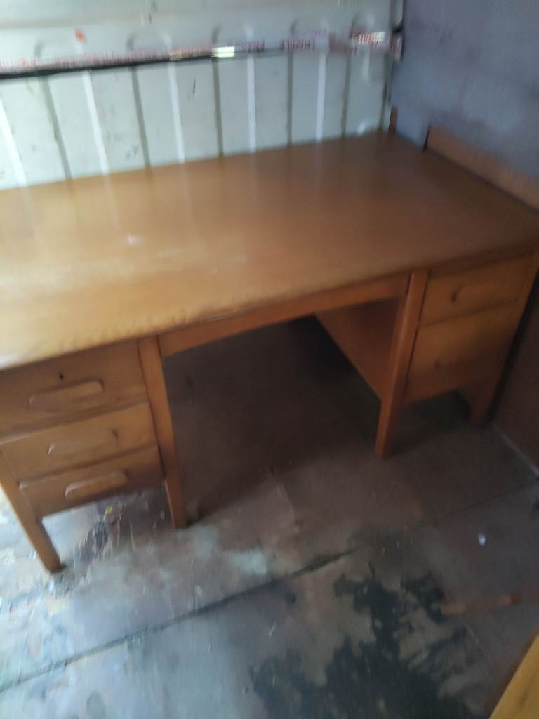 Old Oak teachers desk 