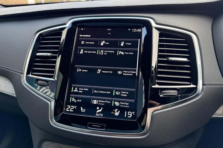 2022 Volvo XC90 2.0h T8 Recharge 18.8kWh Inscription Pro SUV 5dr Petrol Plug-in Hybrid Auto ESTAT...
