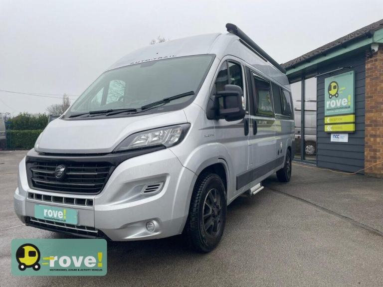 Autotrail V-Line 610se Automatic 2 berth 2 belt end lounge campervan