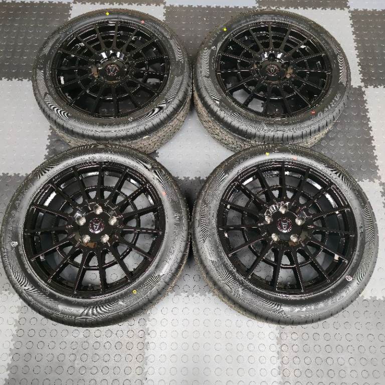 Wolfrace Turismo Super-T 18" Alloy Wheels Volkswagen Transporter T5 T6