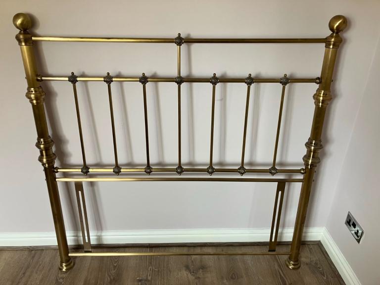 Double bed Edwardian style headboard brass and black metal bed Headboard head – Good Condition