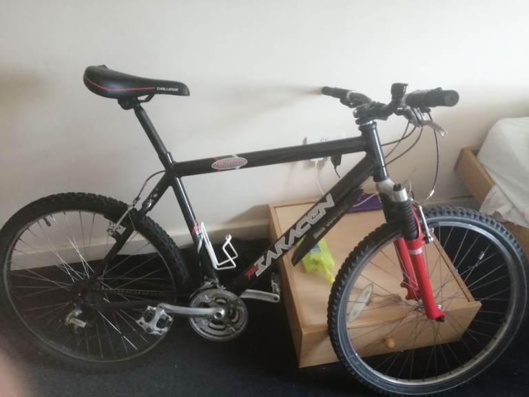 Saracen Mountain Bike - Black, Fair Condition