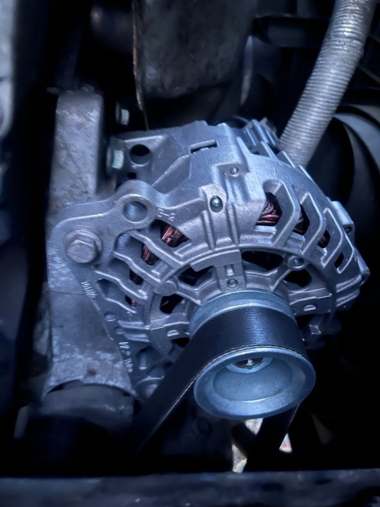 Skoda, FABIA, Saloon, 2005, Manual, 1390 (cc), 4 doors