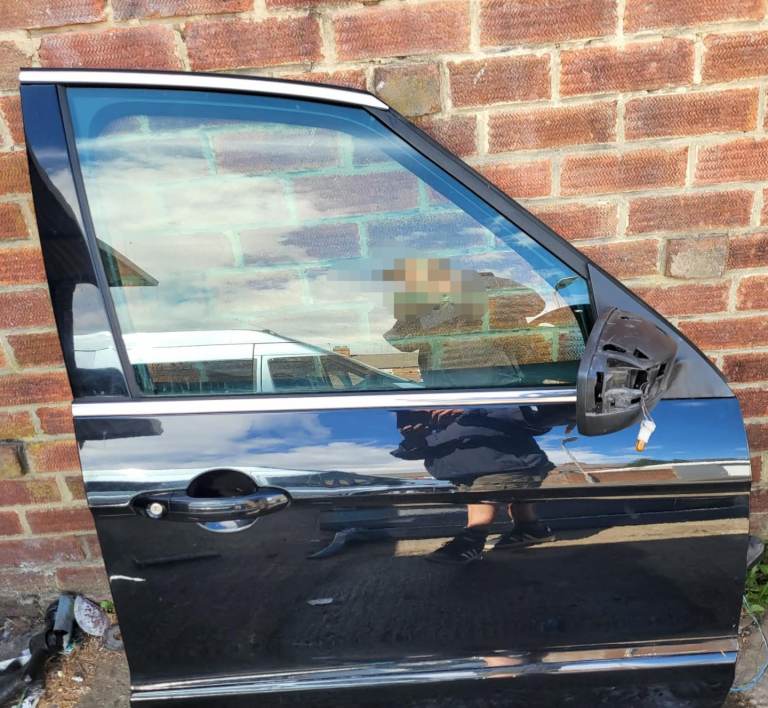 Ford s max titanium x sport door