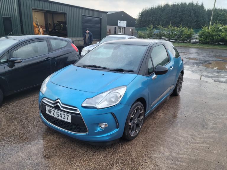 Citroen, DS3, Hatchback, 2013, Manual, 1598 (cc), 3 doors