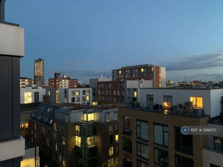 1 bedroom flat in Dance Square, London, EC1V (1 bed) (#2181670)