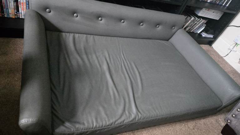 Dog bed sofa 